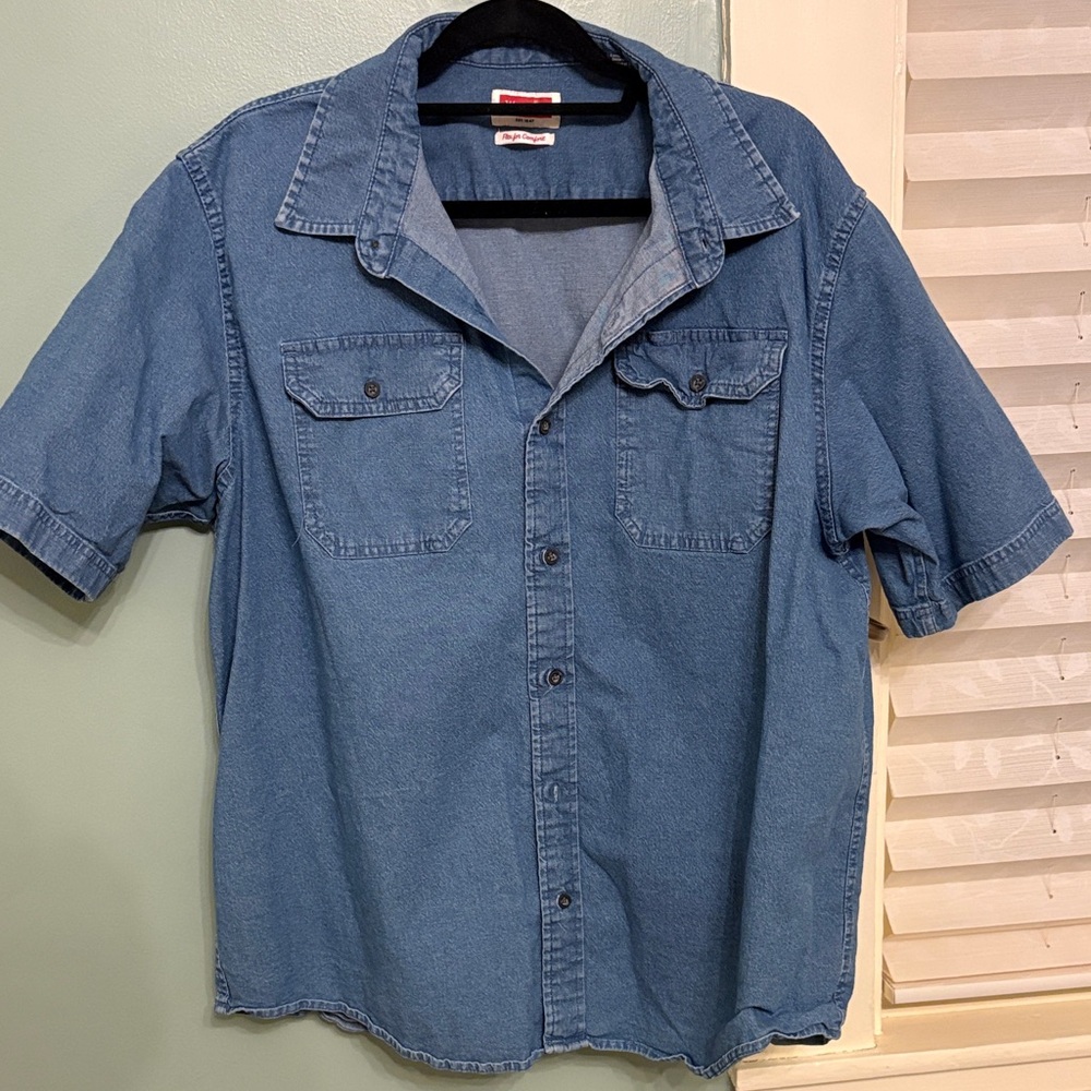 Wrangler Denim Work Shirt Men’s XL Blue Short Sleeve Western Button Down